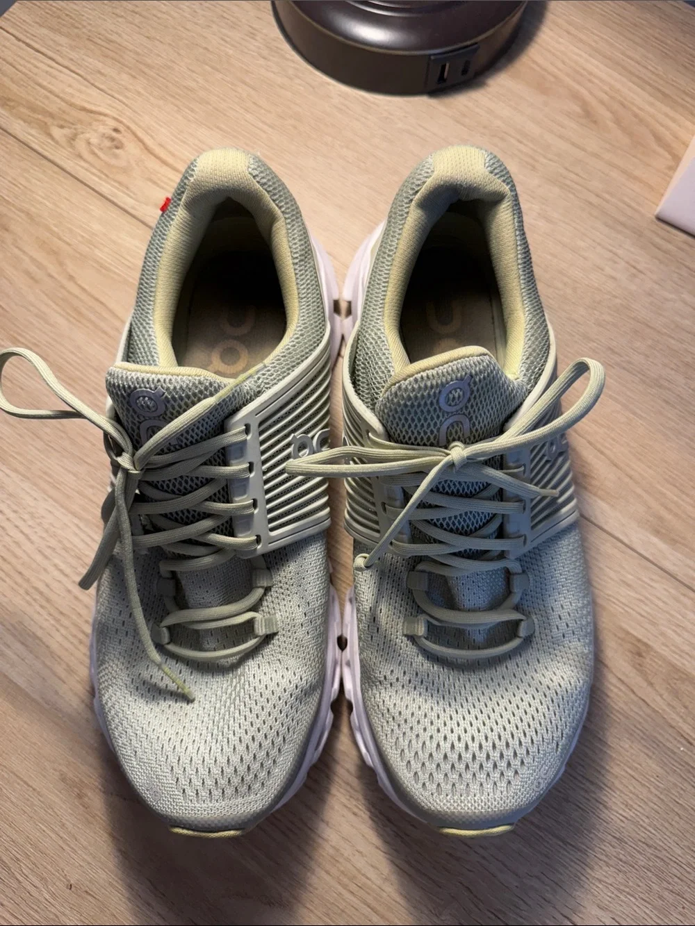 OnCloud Sneakers